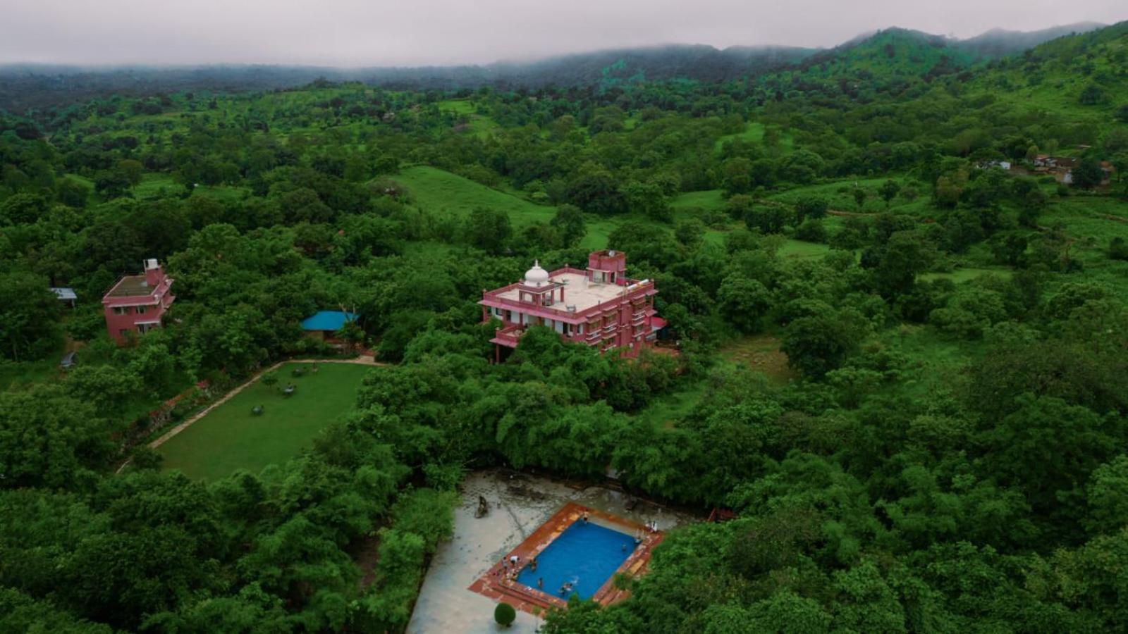 The Sky Imperial Kumbhalmer Resorts คัมบาลกาห์ ภายนอก รูปภาพ